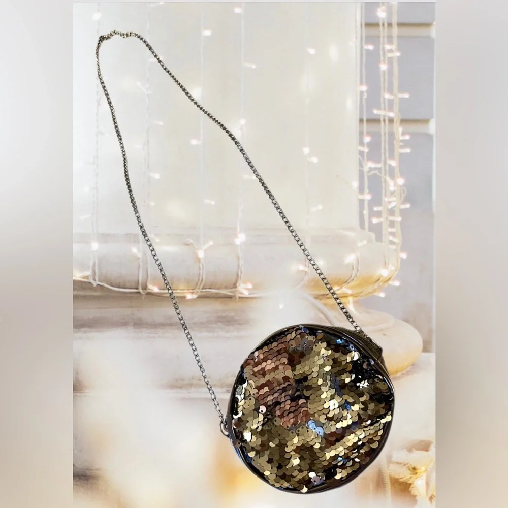 Children’s Place Girls Silver Flip Sequin Mini Chain Crossbody Bag